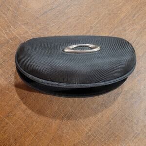 Oakley Large Hard Shell Mesh Zip Sunglasses Case Black 12525